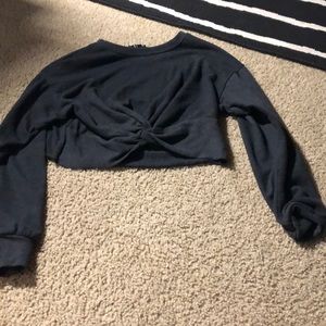 Long sleeve crop